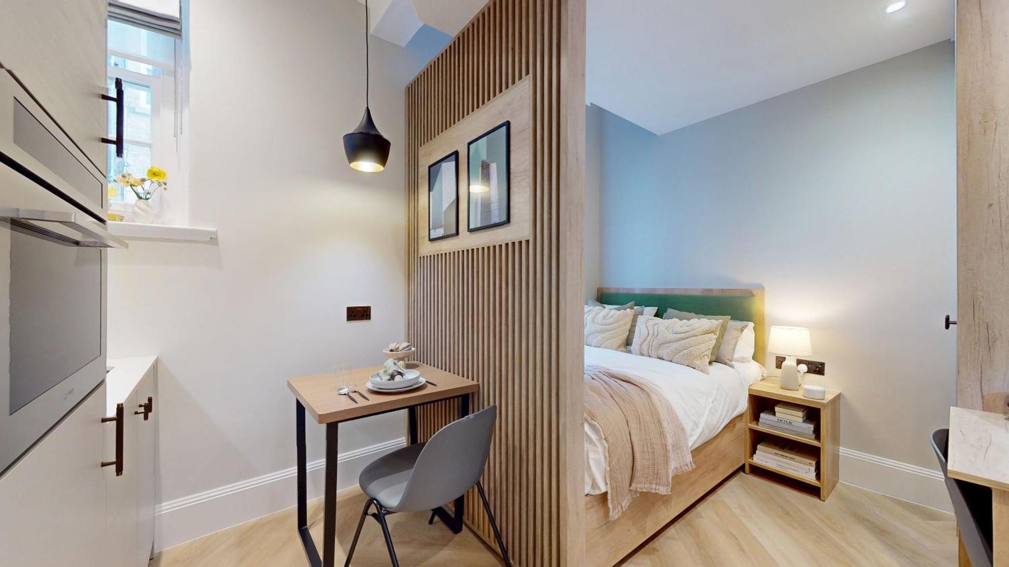 Smart In Sloane Square * London