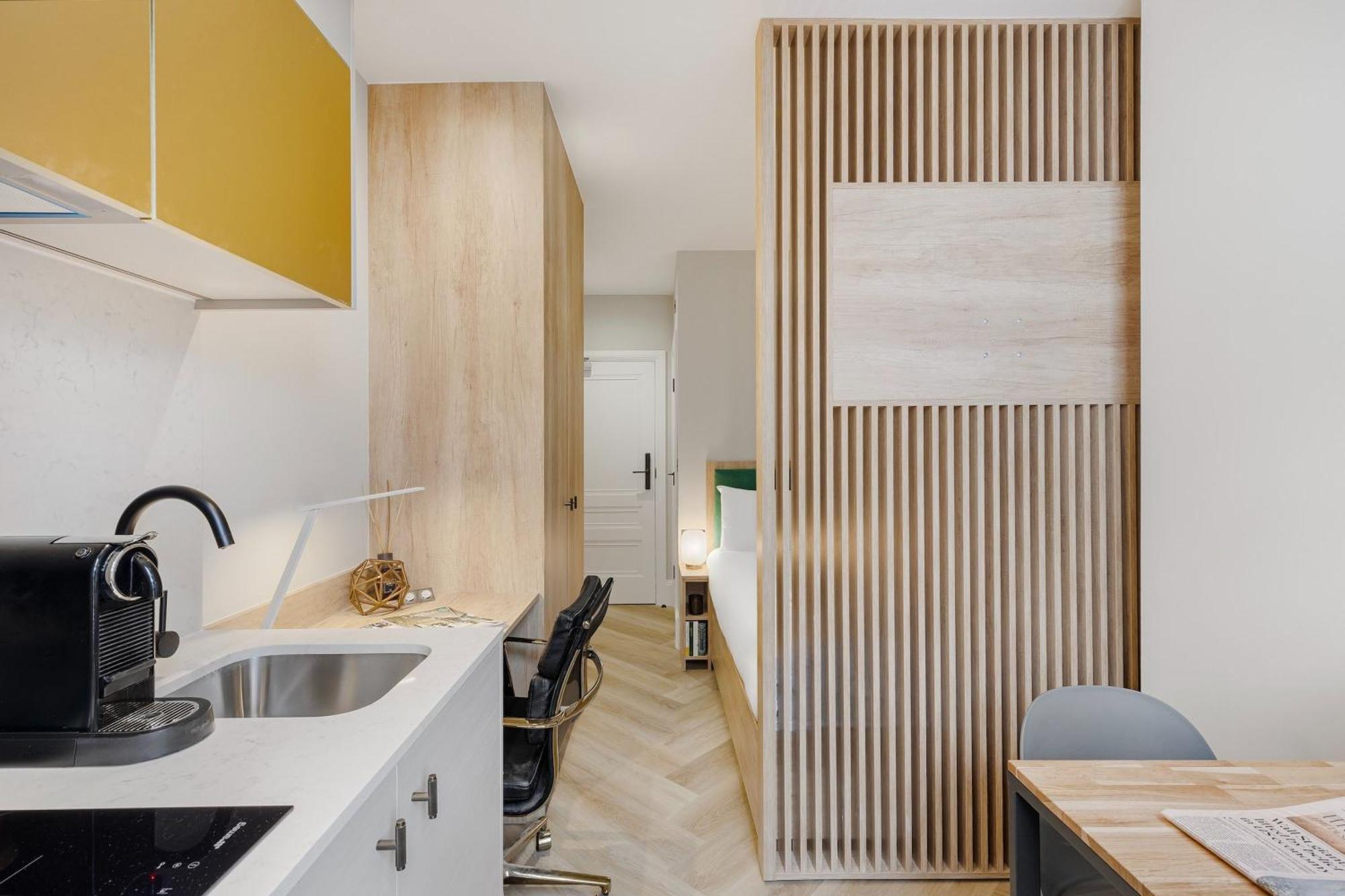 Smart In Sloane Square Apartment London